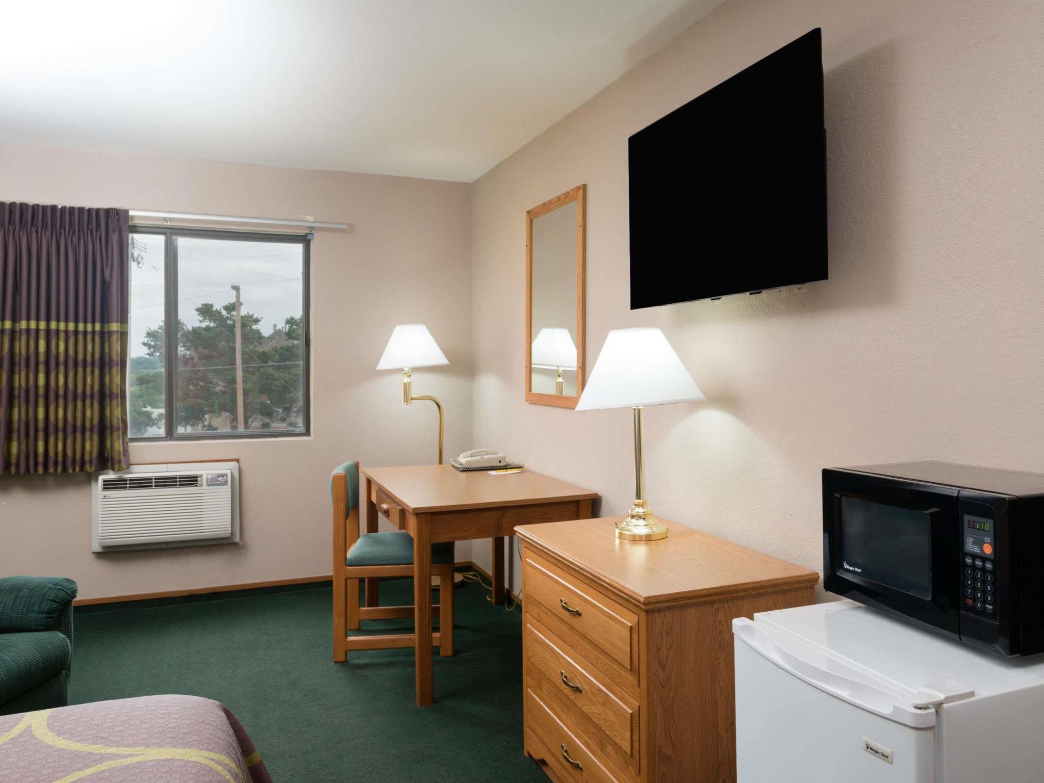 Super 8 By Wyndham Omaha Ne Hotel Bagian luar foto