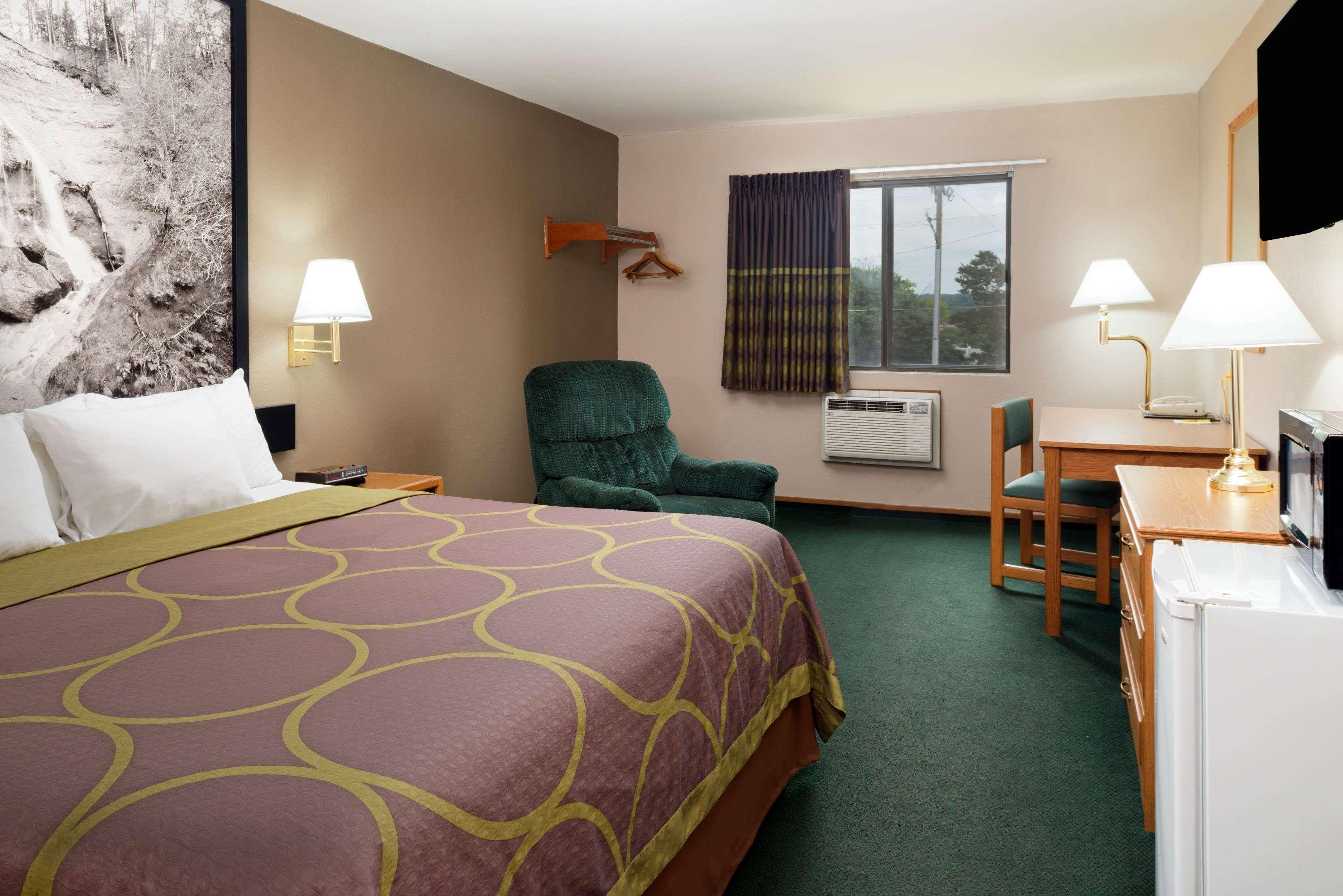 Super 8 By Wyndham Omaha Ne Hotel Bagian luar foto