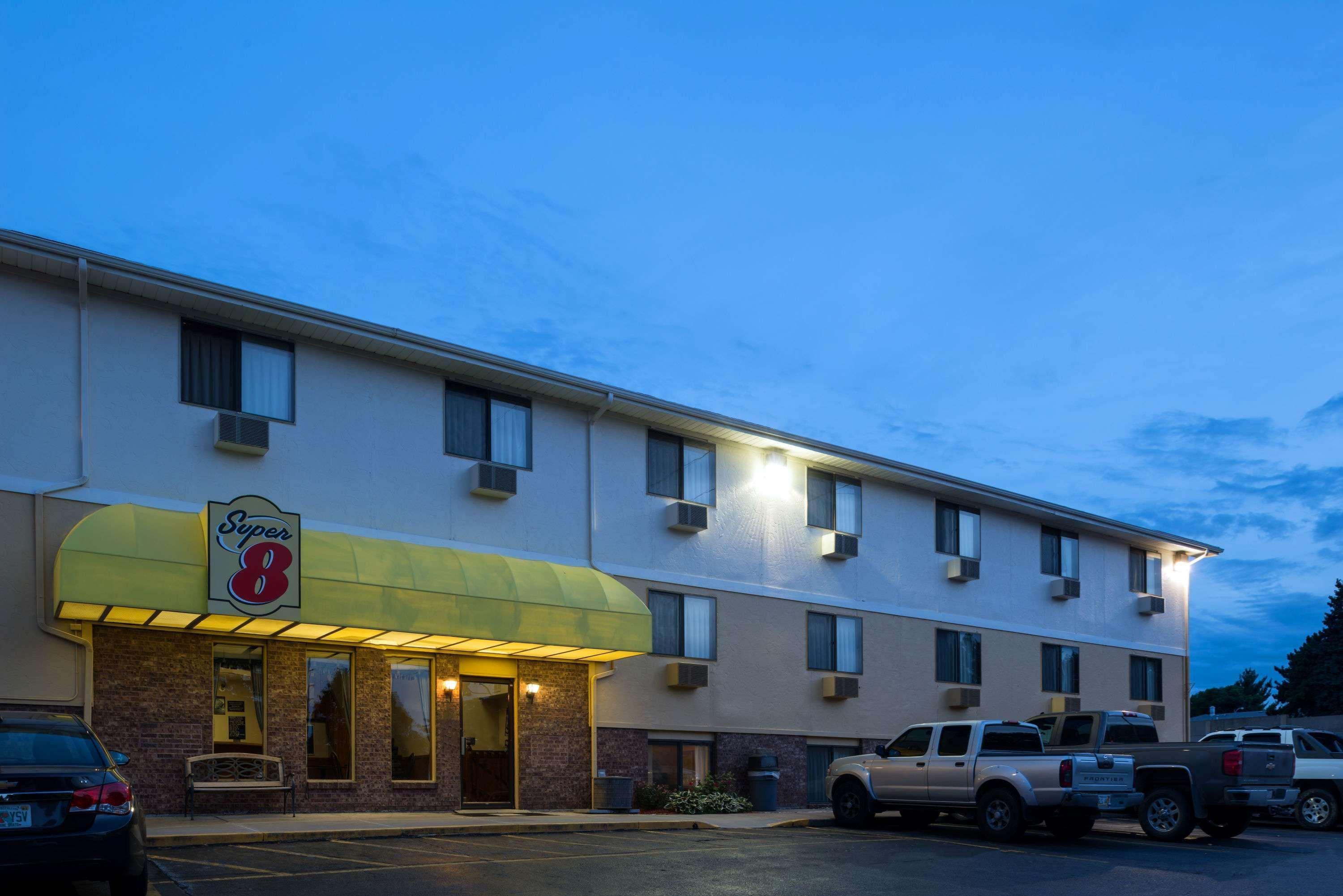 Super 8 By Wyndham Omaha Ne Hotel Bagian luar foto